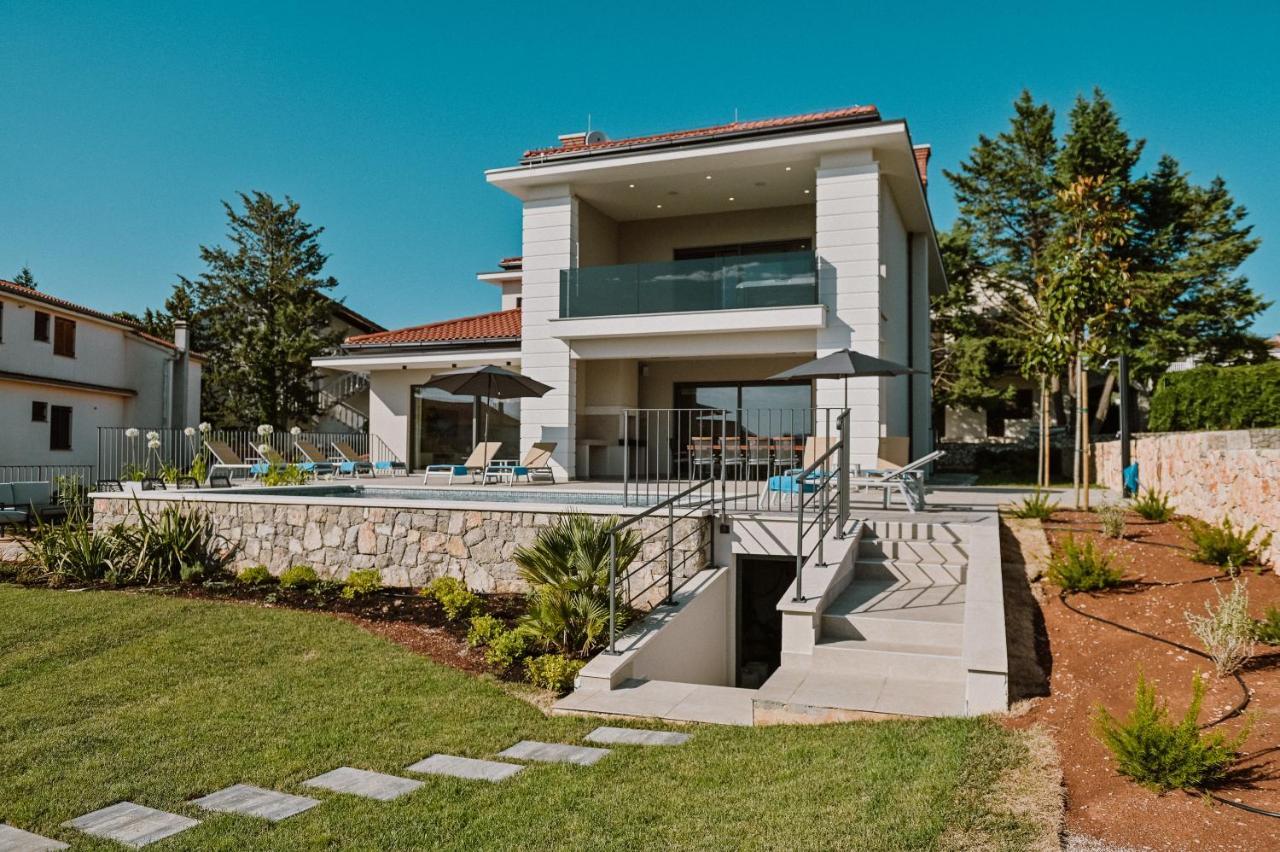 Luxury Villa Luana Malinska Exterior photo